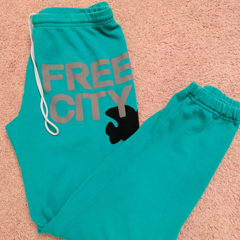 Freecity sweatpants